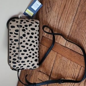 Universal Thread crossbody